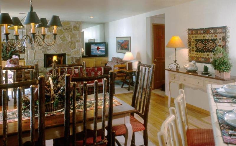 פארק סיטי All Seasons Condominiums מראה חיצוני תמונה