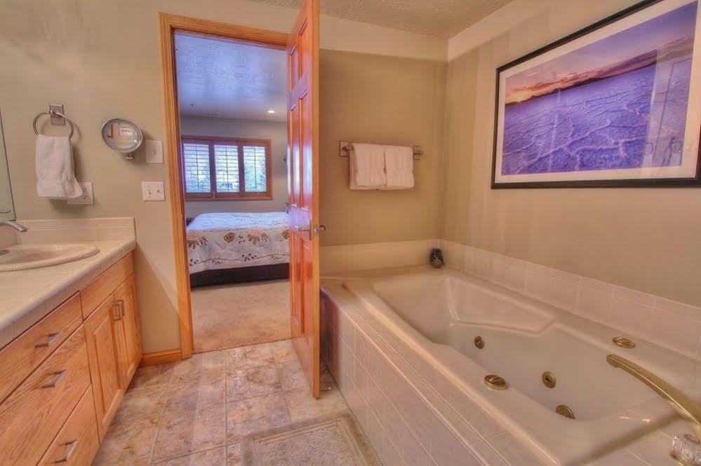 פארק סיטי All Seasons Condominiums מראה חיצוני תמונה