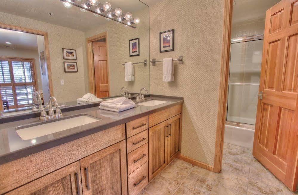 פארק סיטי All Seasons Condominiums מראה חיצוני תמונה